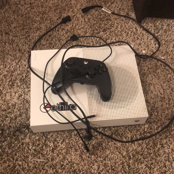 Xbox One S